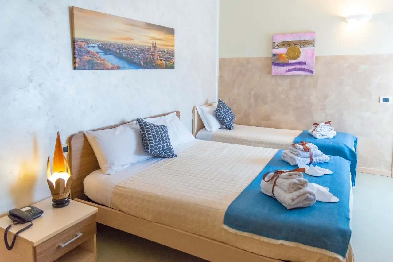 Affittacamere Bardolino Calmasino Guest house